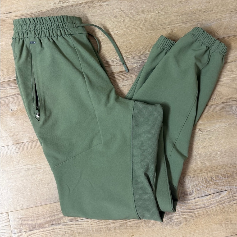 Lululemon License to Train Joggers